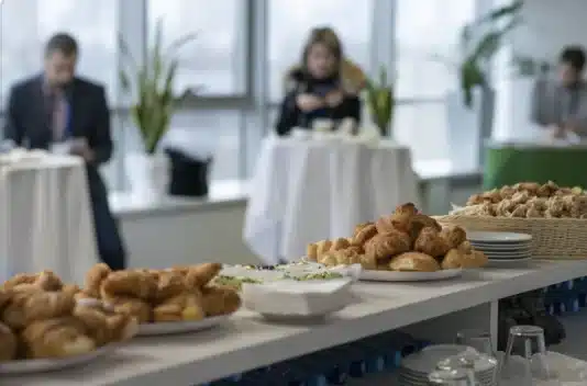 Coffee break para empresas en Asturias: qué incluir y cómo organizarlo 3 coffee break en Asturias para jornada profesional y reunión de empresa