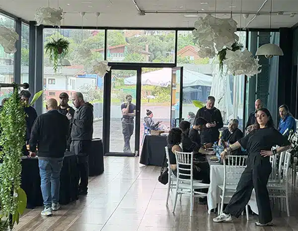 Menús adaptados y servicio de catering para artistas, rodajes y giras en Asturias.
