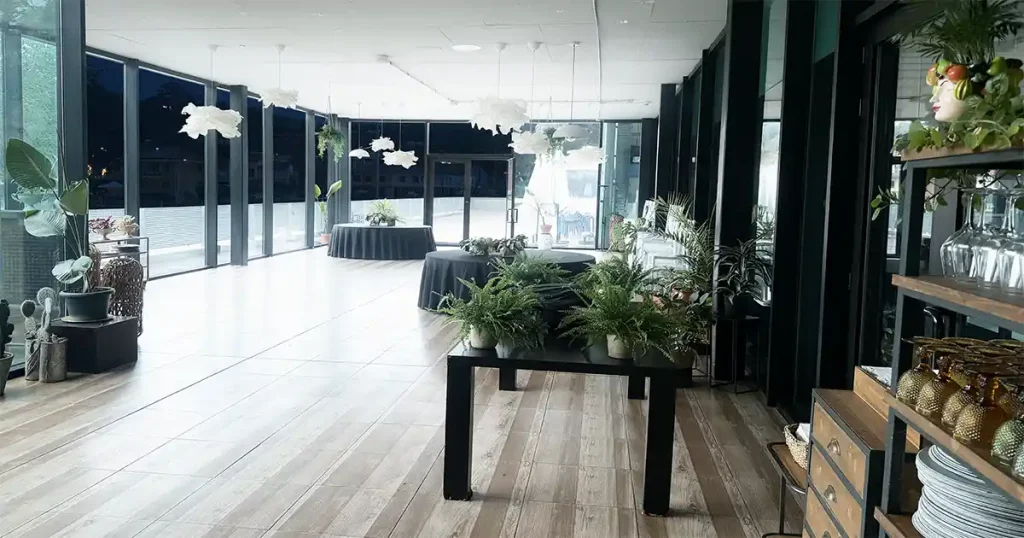 Ideas para la comida o cena de empresa de Navidad en Asturias 1 Cena de empresa de Navidad en El Pabellón, Avilés