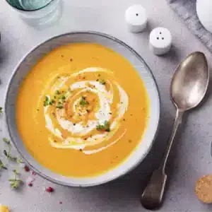 Crema de nécoras y andaricas locales lista para calentar en Nochebuena.