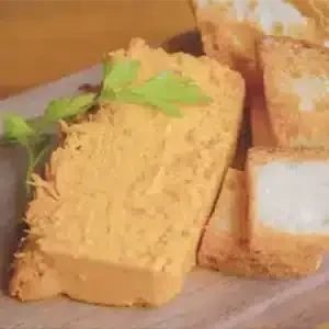 Pastel de langostinos artesanal de El Buen Hacer Eventos.